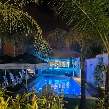 Palm Valley Inn And Day Spa Хартбееспоорт Екстериор снимка