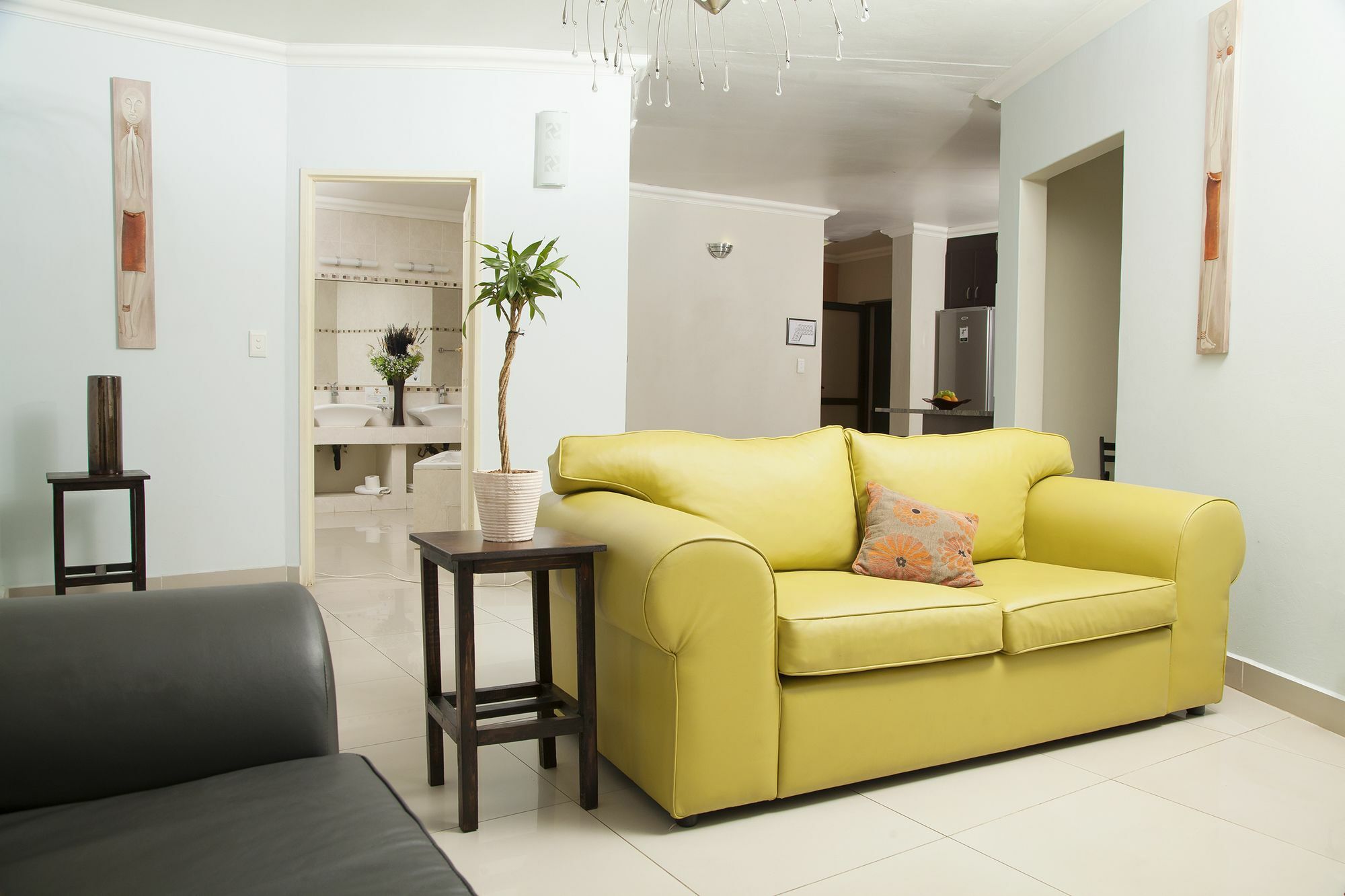 Palm Valley Inn And Day Spa Хартбееспоорт Екстериор снимка