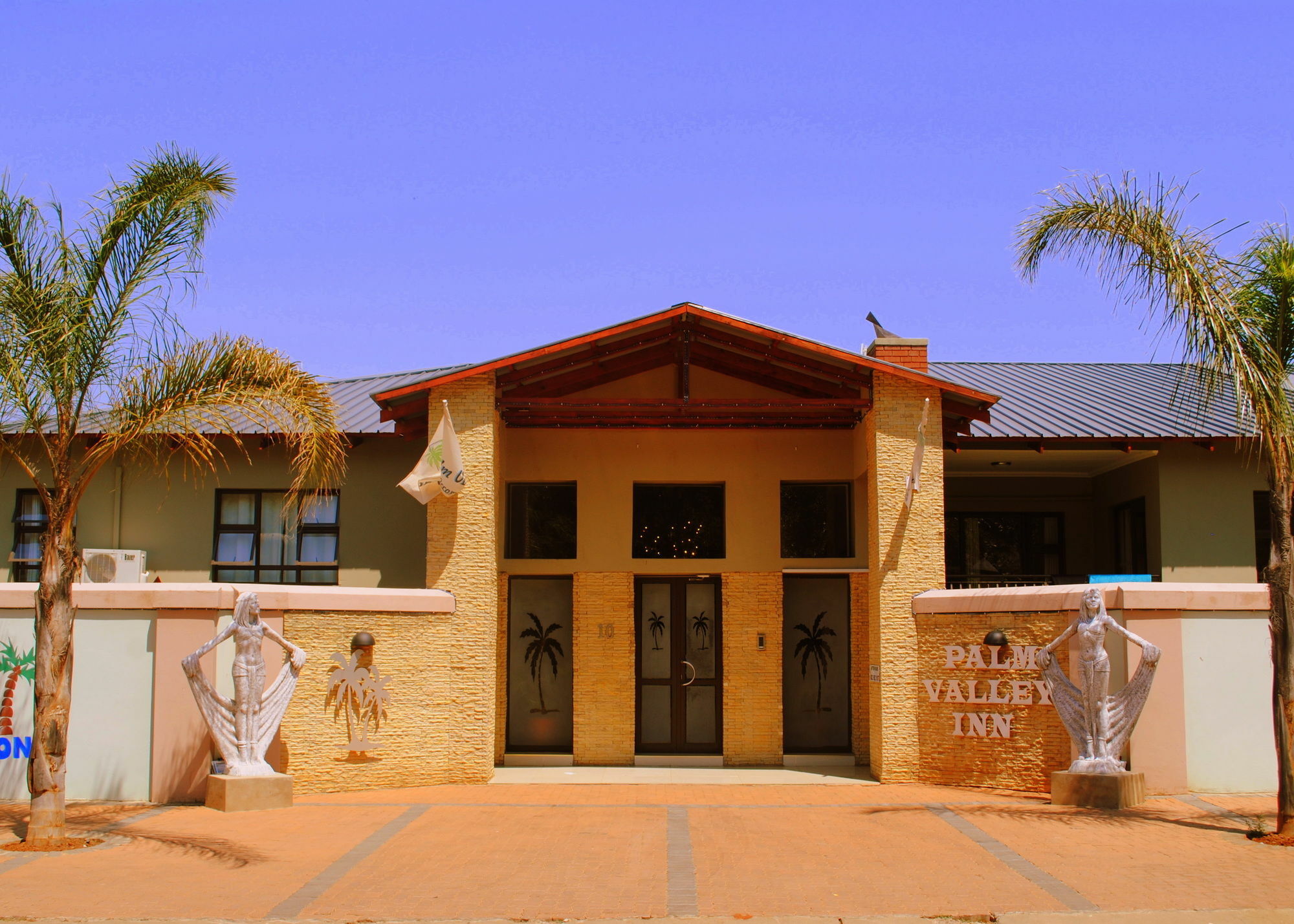 Palm Valley Inn And Day Spa Хартбееспоорт Екстериор снимка